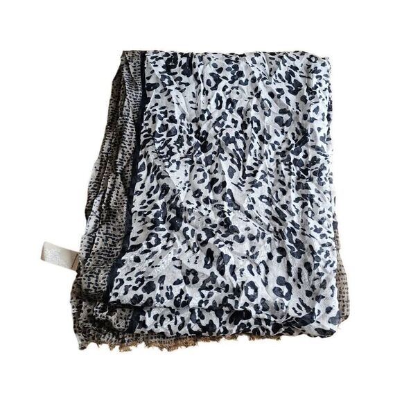 Soft surroundings multicolor animal print sheer scarf  new - Picture 2 of 5